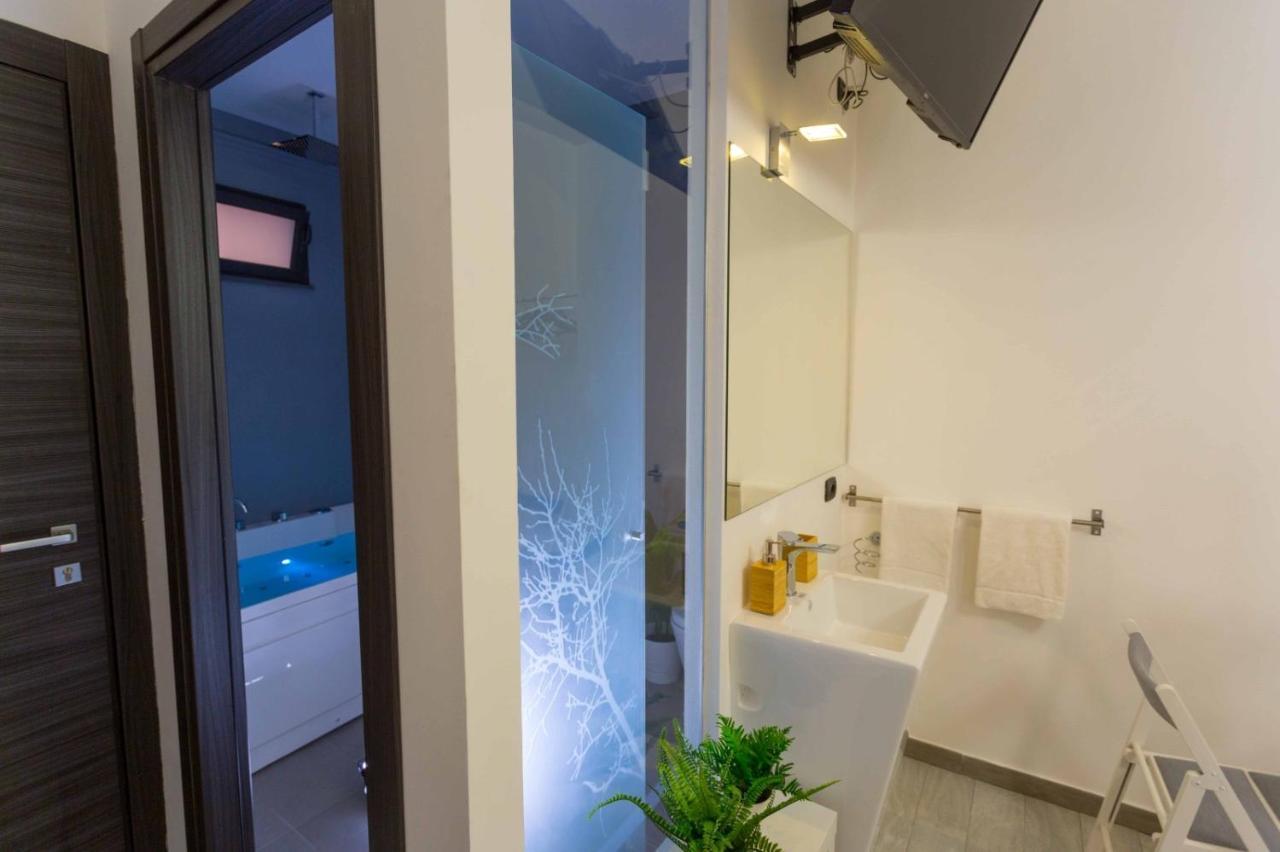 Etnea 208 Luxury Jacuzzi Suite Catane Extérieur photo